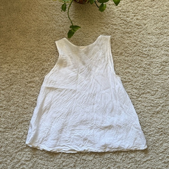 Made in Italy White oversized Linen Tank Top - Picture 4 of 6